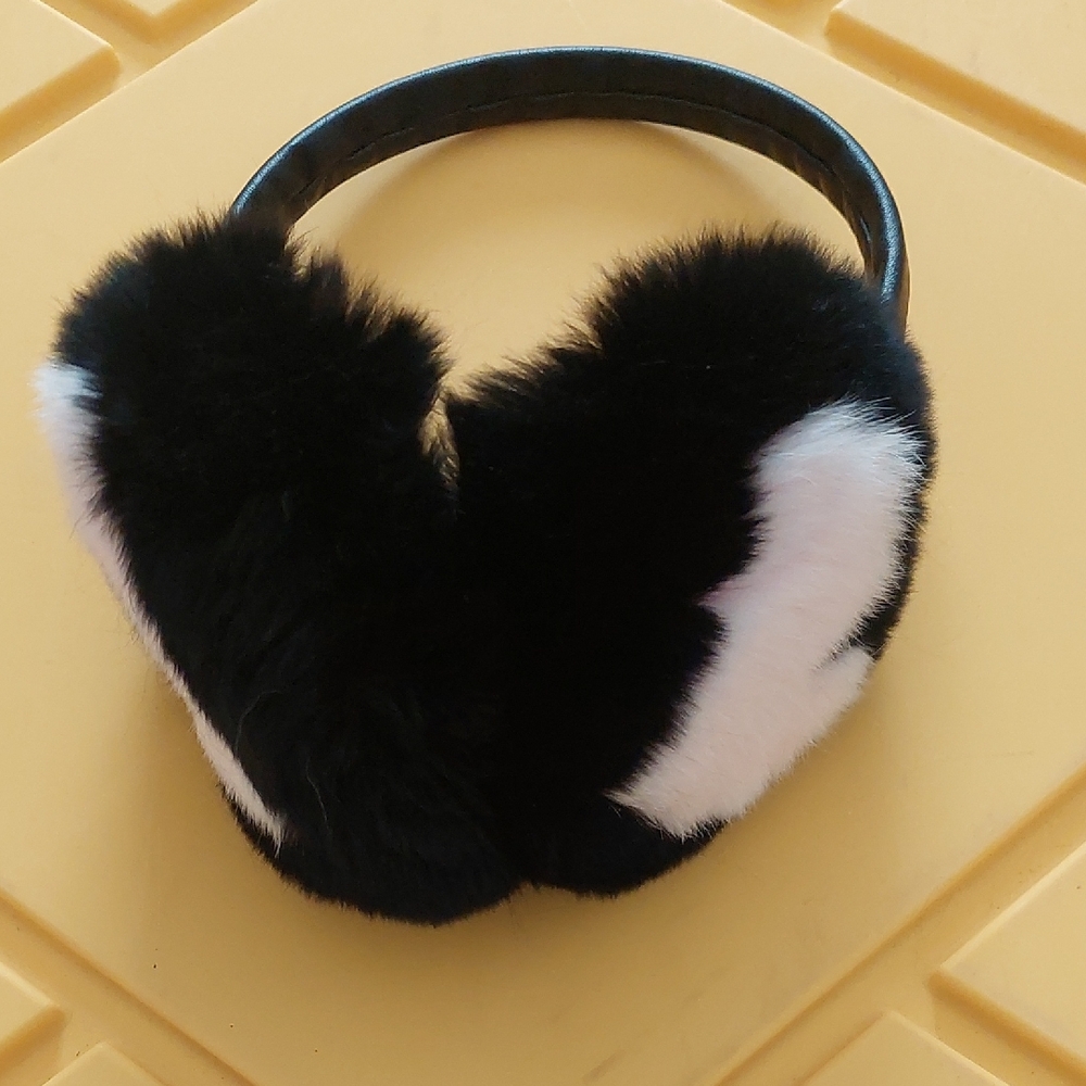 Cozy Black and White Kids Earmuffs